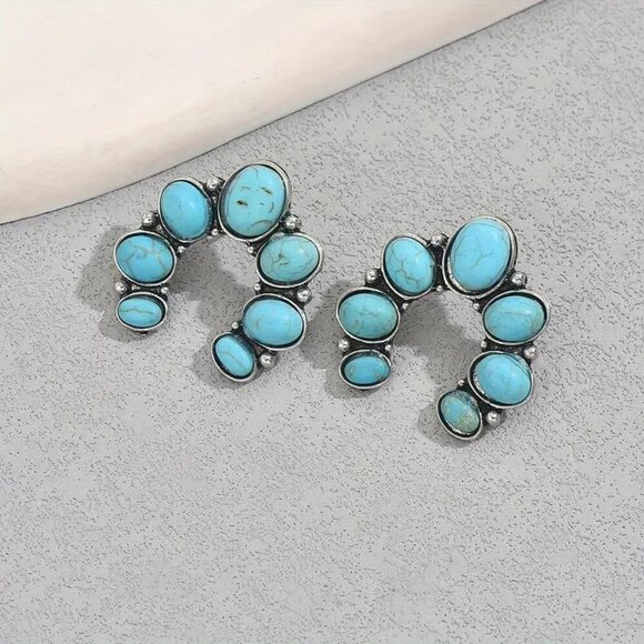 NEW Pair of BOHO turquoise flower earrings, turquoise jewelry, stud earrings - Picture 3 of 4